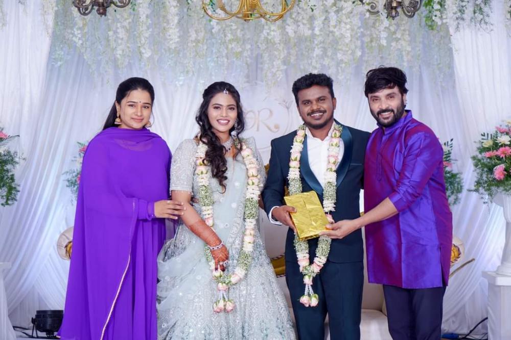 siren-movie-director-anthony-bhagyaraj-wedding-engagement-photos